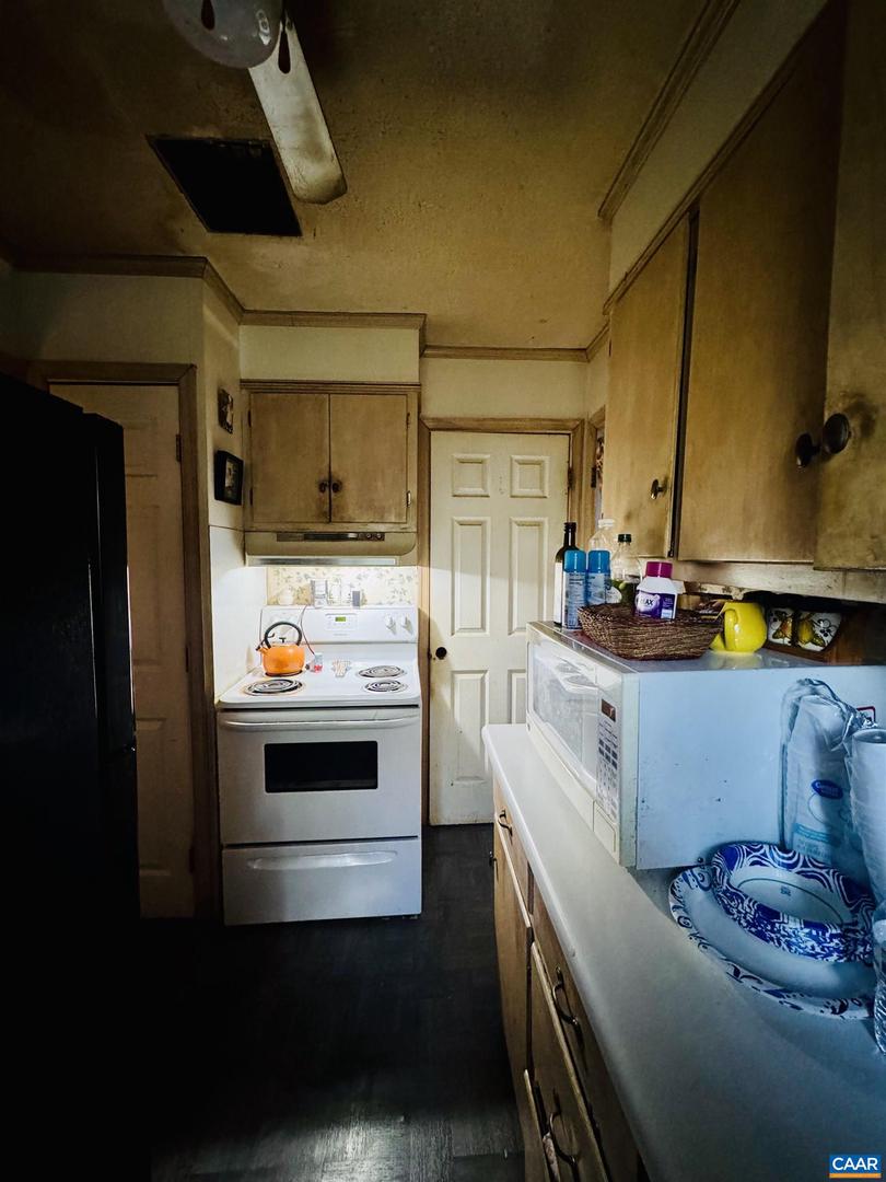 222 JAMES AVE, WAYNESBORO, Virginia 22980, 3 Bedrooms Bedrooms, ,1 BathroomBathrooms,Residential,For sale,222 JAMES AVE,668483 MLS # 668483