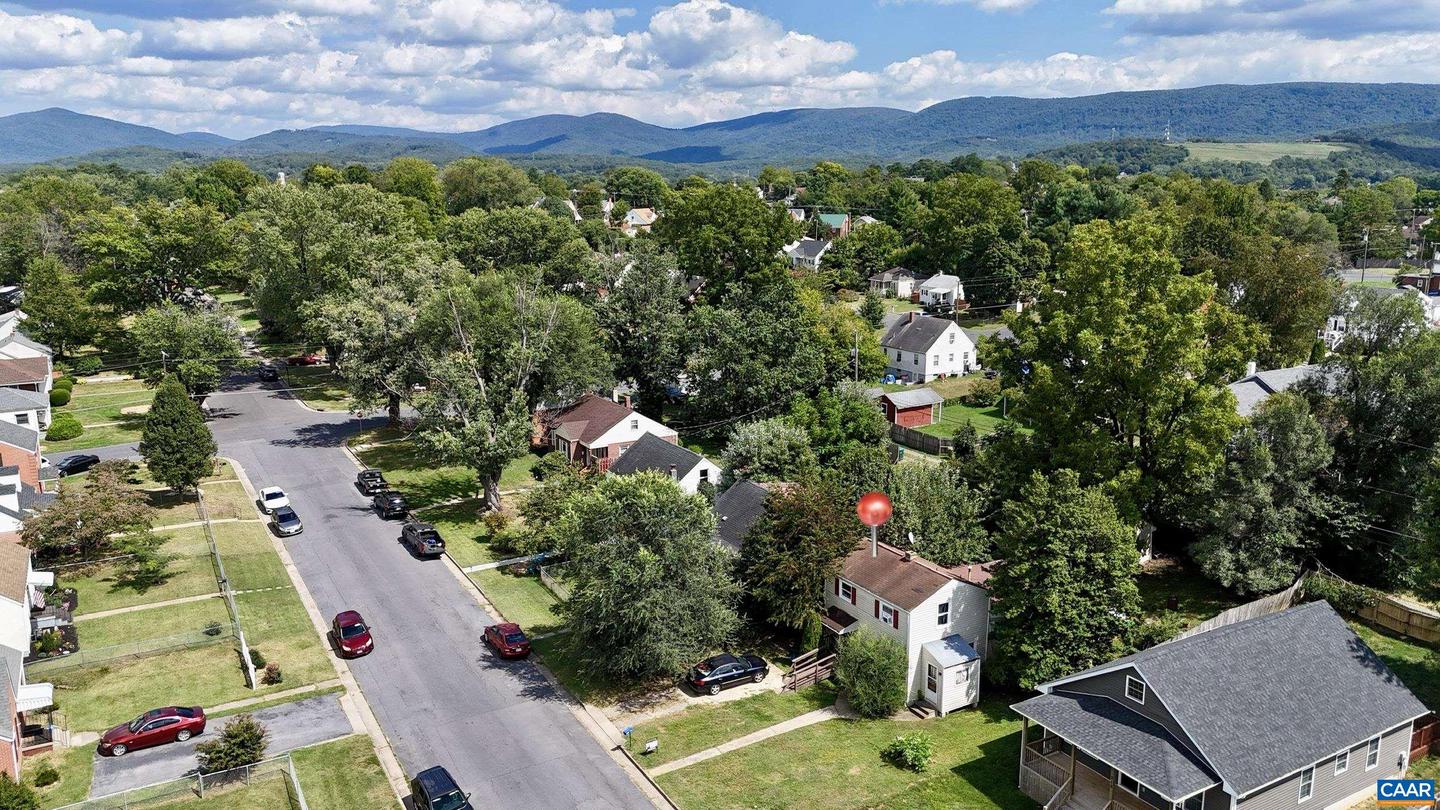 222 JAMES AVE, WAYNESBORO, Virginia 22980, 3 Bedrooms Bedrooms, ,1 BathroomBathrooms,Residential,For sale,222 JAMES AVE,668483 MLS # 668483