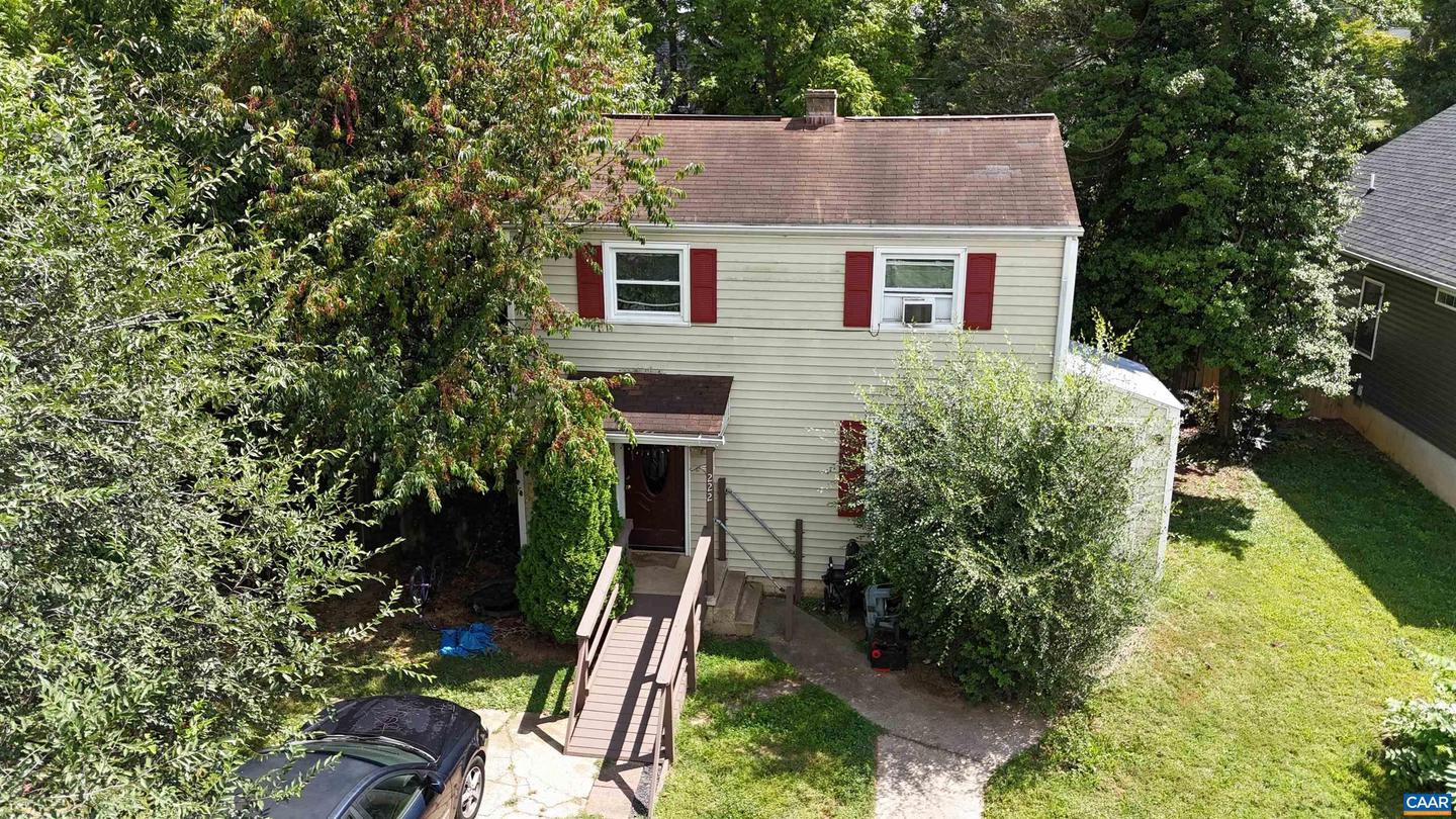 222 JAMES AVE, WAYNESBORO, Virginia 22980, 3 Bedrooms Bedrooms, ,1 BathroomBathrooms,Residential,For sale,222 JAMES AVE,668483 MLS # 668483