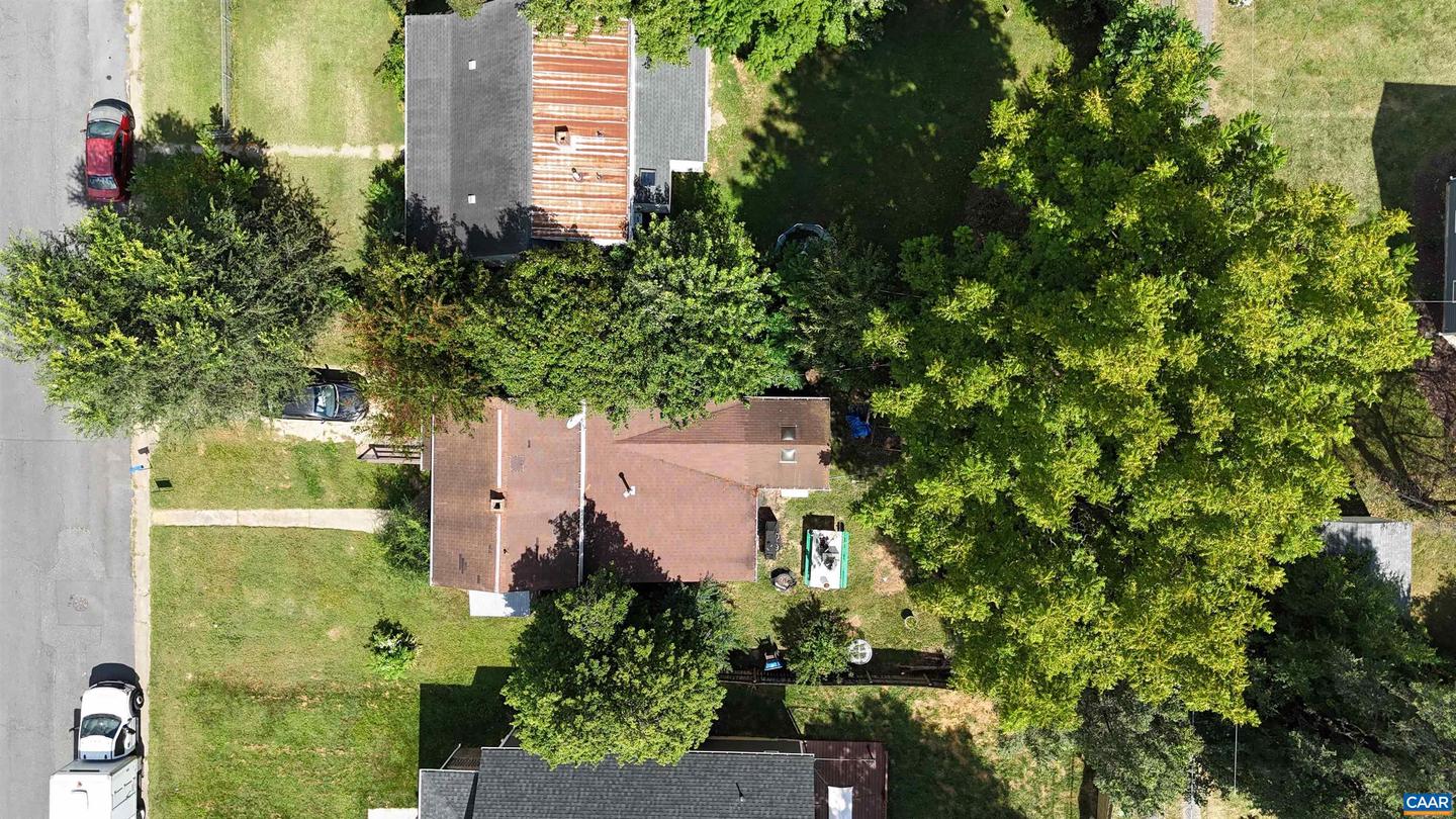 222 JAMES AVE, WAYNESBORO, Virginia 22980, 3 Bedrooms Bedrooms, ,1 BathroomBathrooms,Residential,For sale,222 JAMES AVE,668483 MLS # 668483