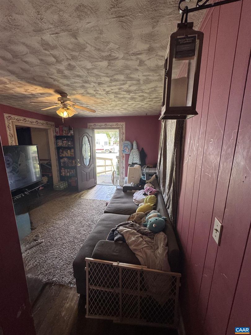 222 JAMES AVE, WAYNESBORO, Virginia 22980, 3 Bedrooms Bedrooms, ,1 BathroomBathrooms,Residential,For sale,222 JAMES AVE,668483 MLS # 668483