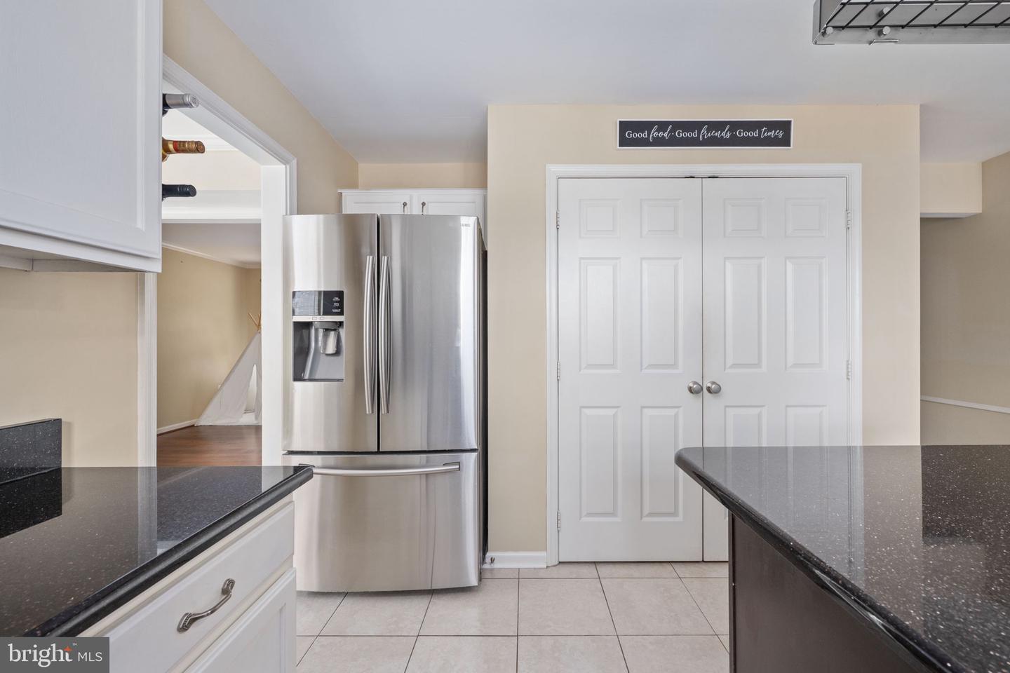 48 BRITTANY LN, STAFFORD, Virginia 22554, 4 Bedrooms Bedrooms, 18 Rooms Rooms,3 BathroomsBathrooms,Residential,For sale,48 BRITTANY LN,VAST2042328 MLS # VAST2042328