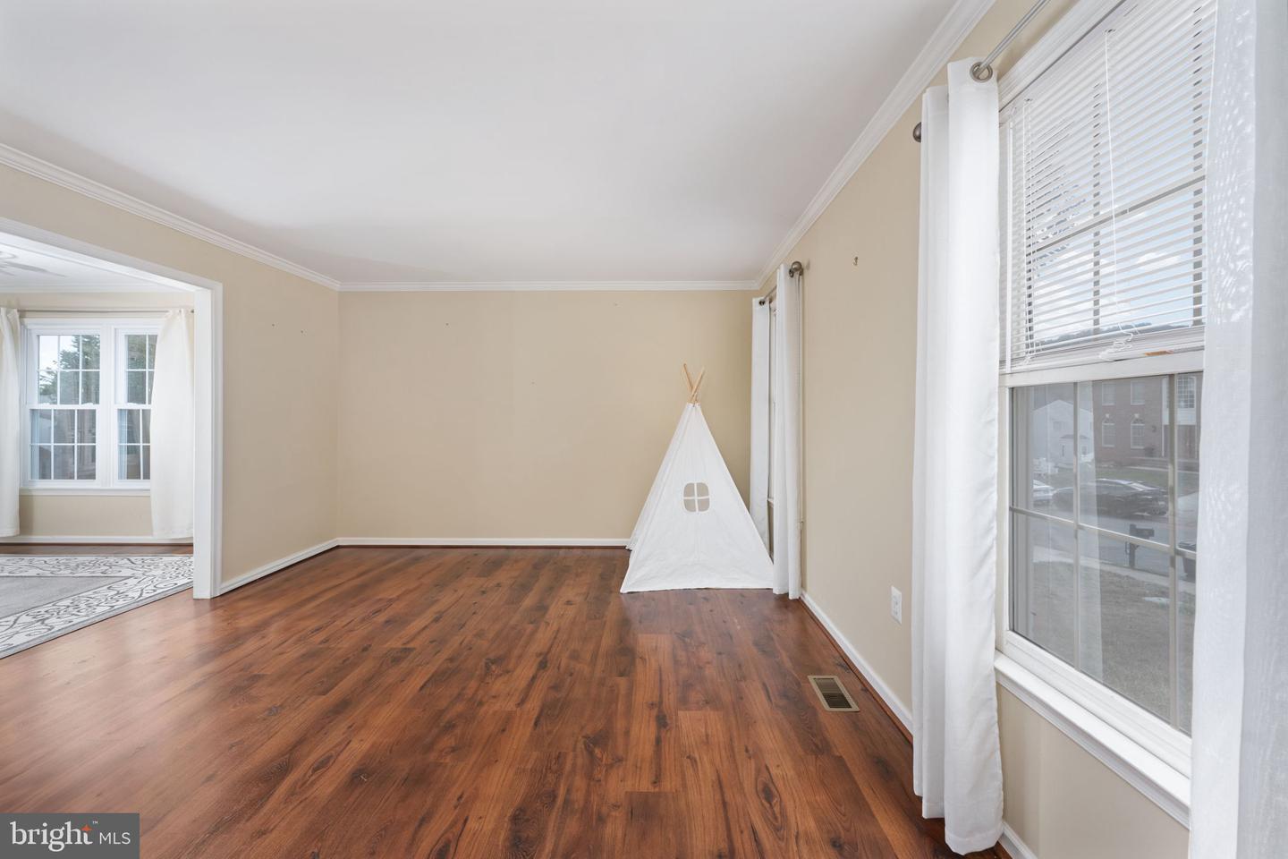 48 BRITTANY LN, STAFFORD, Virginia 22554, 4 Bedrooms Bedrooms, 18 Rooms Rooms,3 BathroomsBathrooms,Residential,For sale,48 BRITTANY LN,VAST2042328 MLS # VAST2042328