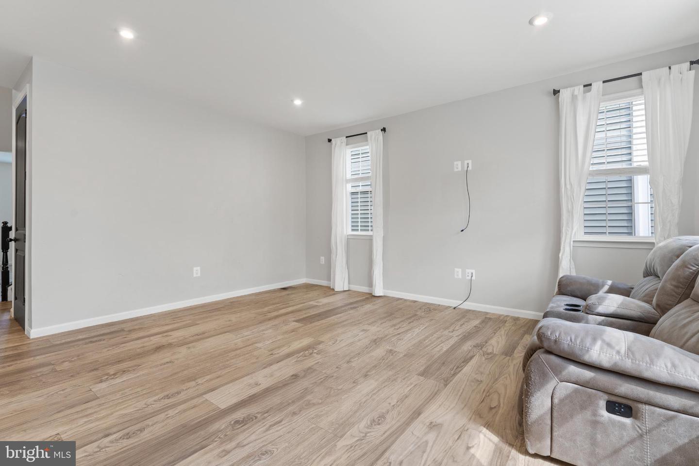 5508 REDGUM LN, FREDERICKSBURG, Virginia 22407, 3 Bedrooms Bedrooms, 14 Rooms Rooms,3 BathroomsBathrooms,Residential,For sale,5508 REDGUM LN,VASP2035956 MLS # VASP2035956