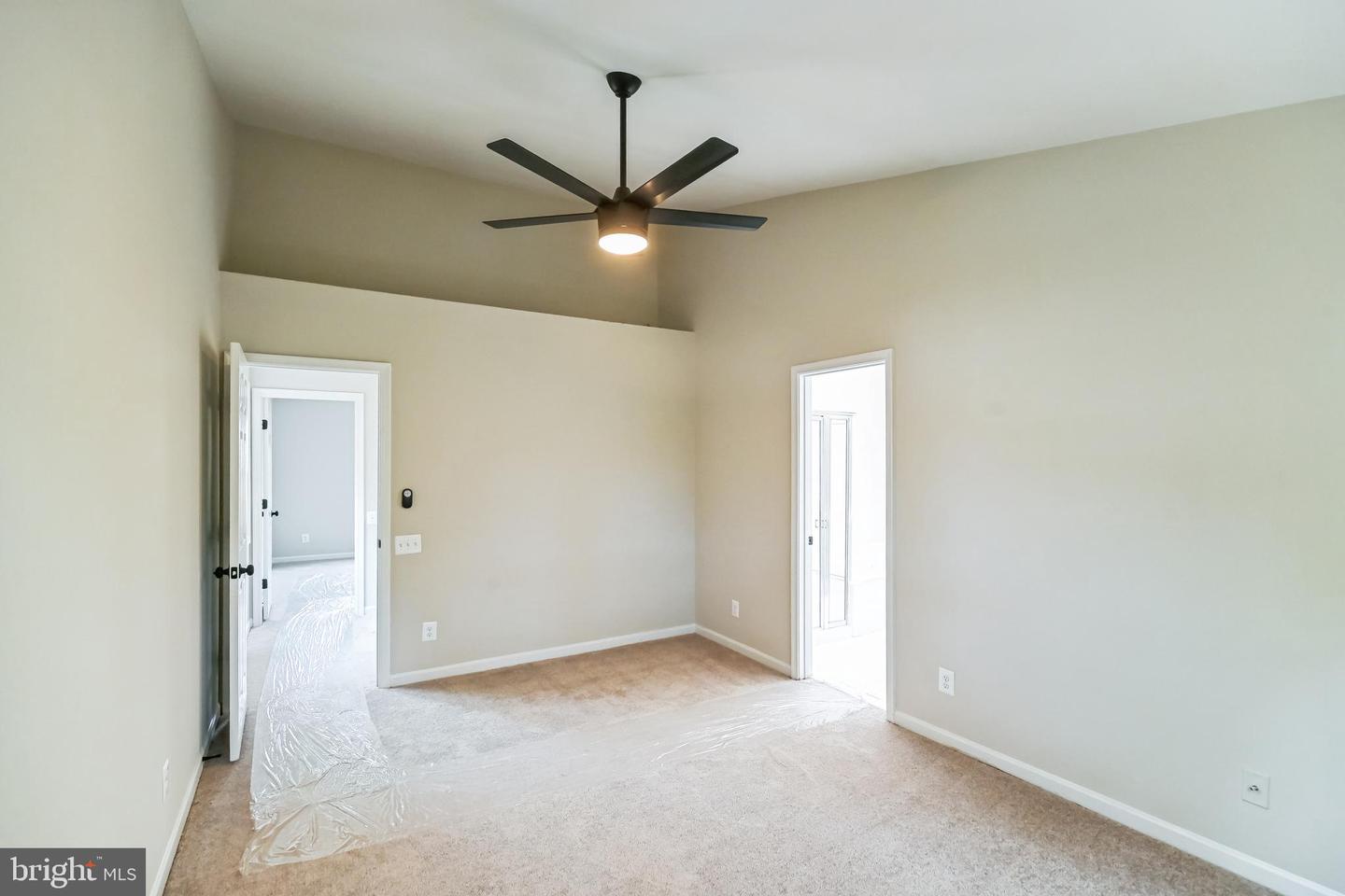 43866 LABURNUM SQ, ASHBURN, Virginia 20147, 2 Bedrooms Bedrooms, ,3 BathroomsBathrooms,Residential,For sale,43866 LABURNUM SQ,VALO2105946 MLS # VALO2105946
