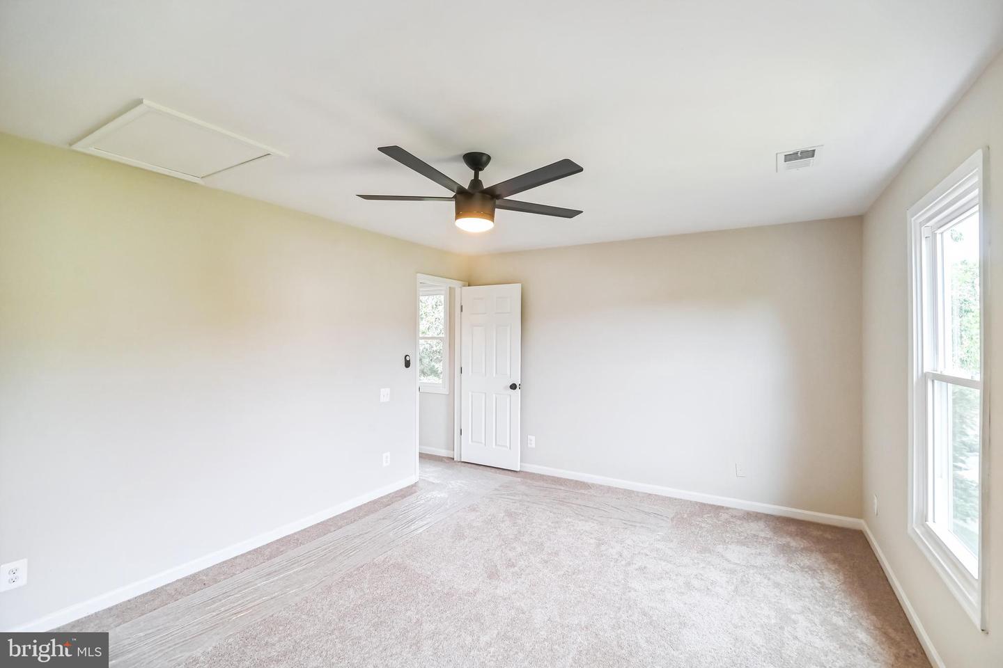 43866 LABURNUM SQ, ASHBURN, Virginia 20147, 2 Bedrooms Bedrooms, ,3 BathroomsBathrooms,Residential,For sale,43866 LABURNUM SQ,VALO2105946 MLS # VALO2105946