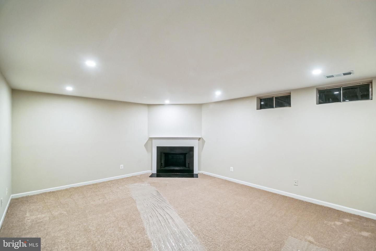 43866 LABURNUM SQ, ASHBURN, Virginia 20147, 2 Bedrooms Bedrooms, ,3 BathroomsBathrooms,Residential,For sale,43866 LABURNUM SQ,VALO2105946 MLS # VALO2105946