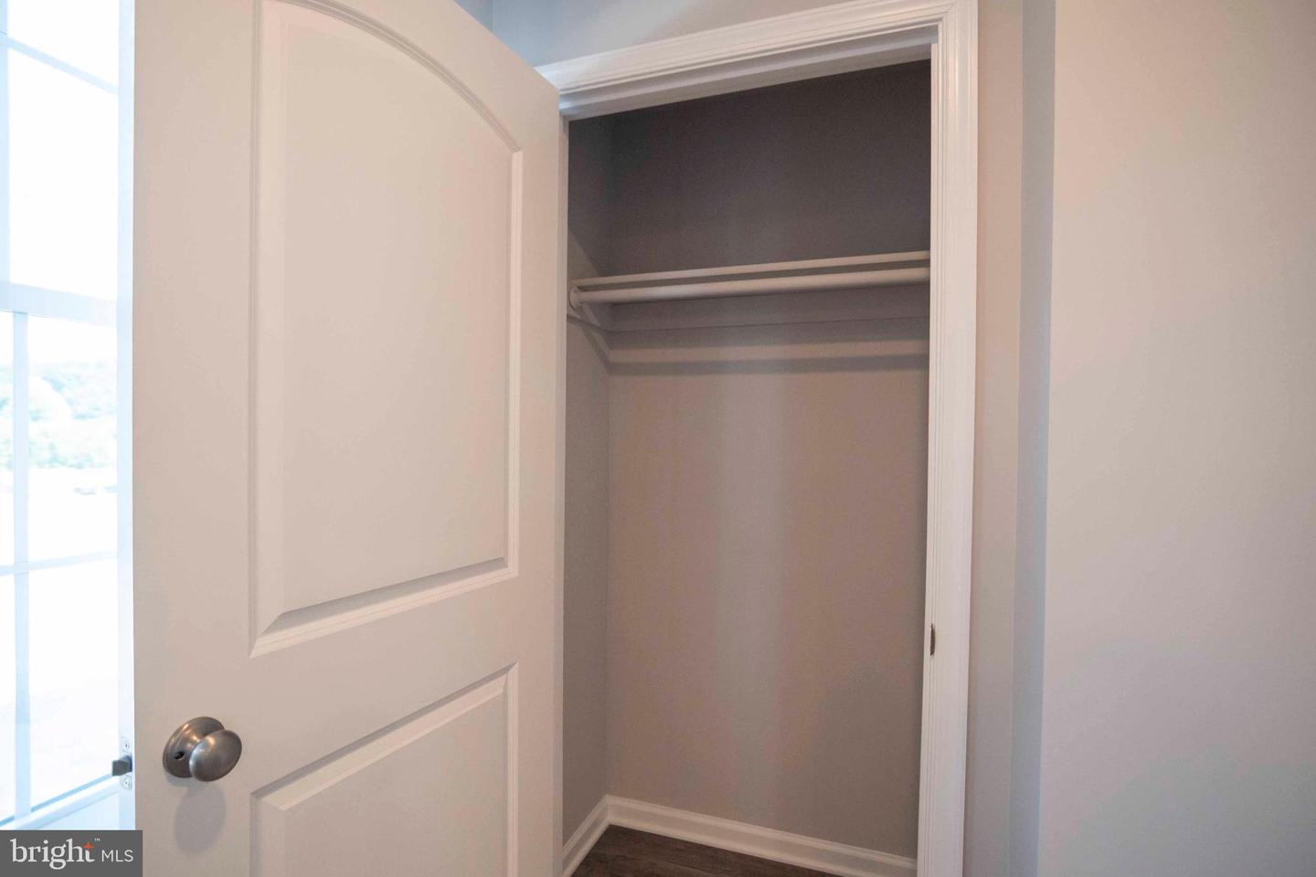 37 DUCK ST W, FRONT ROYAL, Virginia 22630, 3 Bedrooms Bedrooms, ,3 BathroomsBathrooms,Residential,For sale,37 DUCK ST W,VAWR2012178 MLS # VAWR2012178