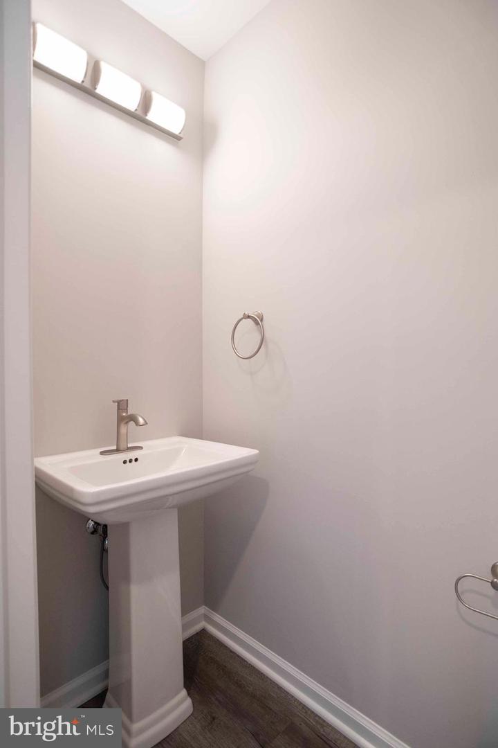 37 DUCK ST W, FRONT ROYAL, Virginia 22630, 3 Bedrooms Bedrooms, ,3 BathroomsBathrooms,Residential,For sale,37 DUCK ST W,VAWR2012178 MLS # VAWR2012178