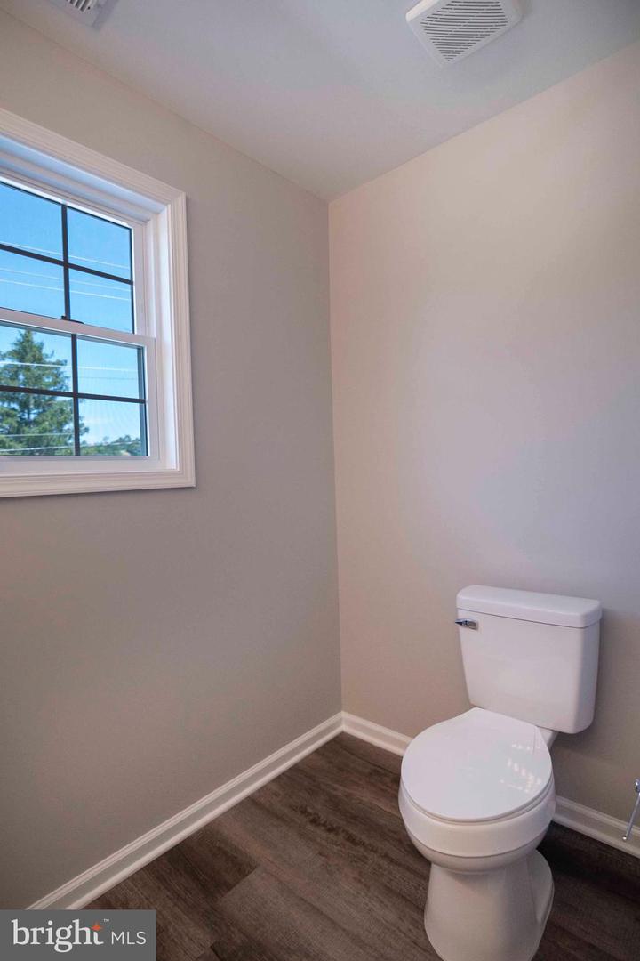 37 DUCK ST W, FRONT ROYAL, Virginia 22630, 3 Bedrooms Bedrooms, ,3 BathroomsBathrooms,Residential,For sale,37 DUCK ST W,VAWR2012178 MLS # VAWR2012178