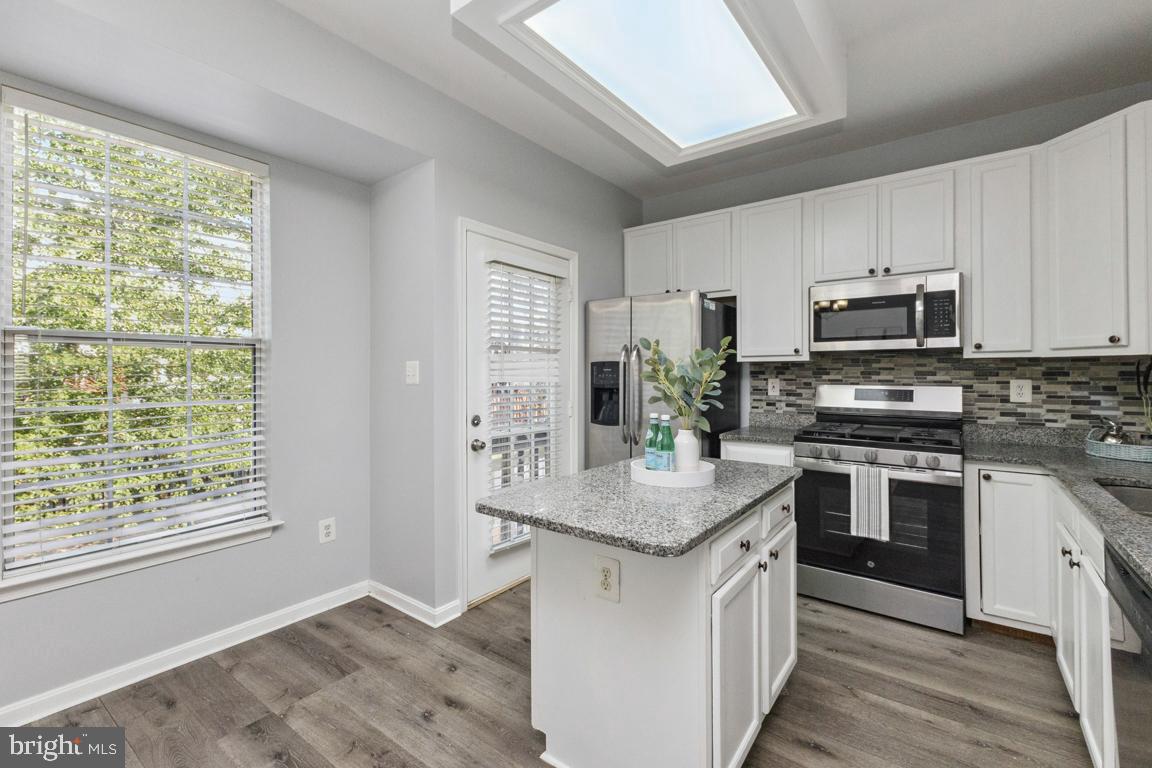 17388 CUSACK LN, DUMFRIES, Virginia 22026, 4 Bedrooms Bedrooms, ,3 BathroomsBathrooms,Residential,For sale,17388 CUSACK LN,VAPW2103072 MLS # VAPW2103072