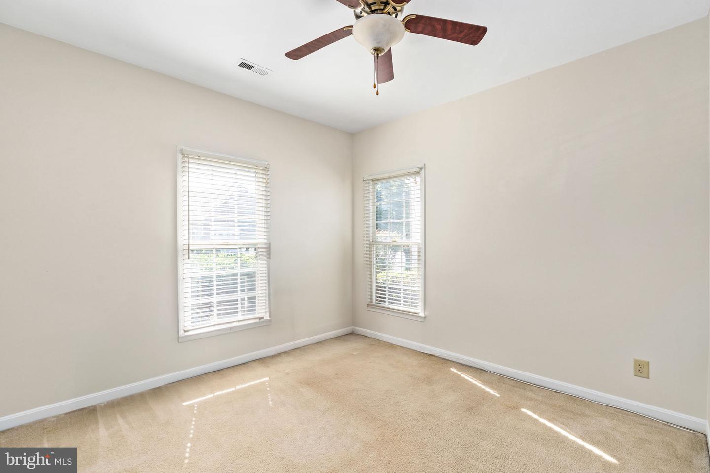 11302 PATRICK HENRY LN, FREDERICKSBURG, Virginia 22407, 2 Bedrooms Bedrooms, ,2 BathroomsBathrooms,Residential,For sale,11302 PATRICK HENRY LN,VASP2035962 MLS # VASP2035962