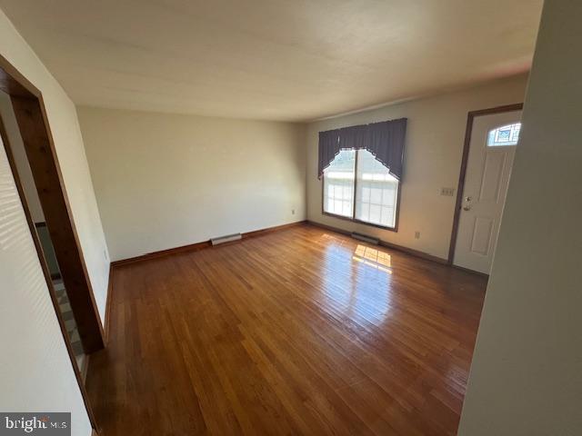 307 DEACON RD, FREDERICKSBURG, Virginia 22405, 3 Bedrooms Bedrooms, ,2 BathroomsBathrooms,Residential,For sale,307 DEACON RD,VAST2042338 MLS # VAST2042338