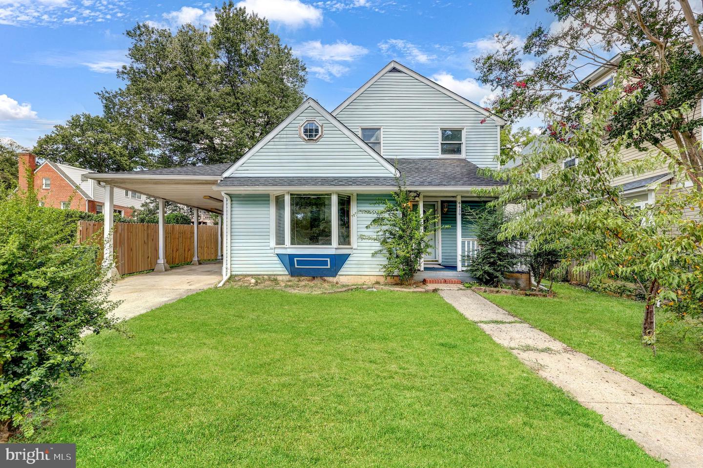 6830 CUSTIS PKWY, FALLS CHURCH, Virginia 22042, 5 Bedrooms Bedrooms, ,2 BathroomsBathrooms,Residential,For sale,6830 CUSTIS PKWY,VAFX2264548 MLS # VAFX2264548