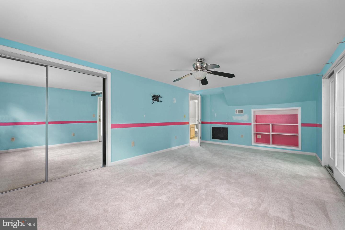 6830 CUSTIS PKWY, FALLS CHURCH, Virginia 22042, 5 Bedrooms Bedrooms, ,2 BathroomsBathrooms,Residential,For sale,6830 CUSTIS PKWY,VAFX2264548 MLS # VAFX2264548