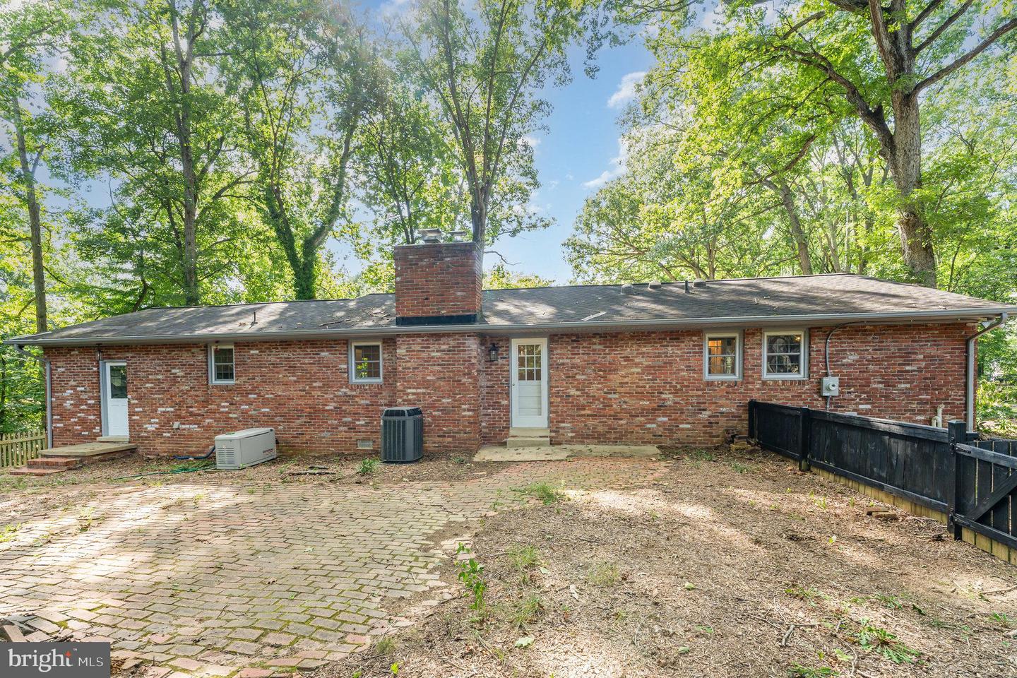 112 JAY RD, FREDERICKSBURG, Virginia 22405, 3 Bedrooms Bedrooms, 7 Rooms Rooms,2 BathroomsBathrooms,Residential,For sale,112 JAY RD,VAST2042348 MLS # VAST2042348