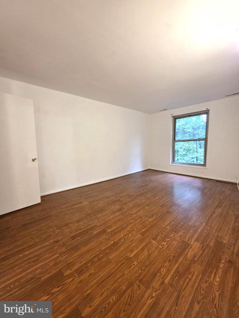 3376 WOODBURN RD #32, ANNANDALE, Virginia 22003, 2 Bedrooms Bedrooms, ,1 BathroomBathrooms,Residential,For sale,3376 WOODBURN RD #32,VAFX2264554 MLS # VAFX2264554
