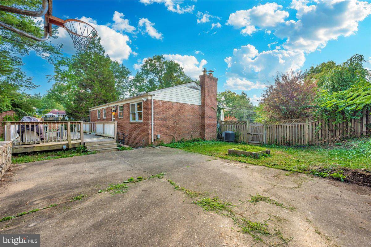 3911 BRENDA LN, ANNANDALE, Virginia 22003, 4 Bedrooms Bedrooms, ,2 BathroomsBathrooms,Residential,For sale,3911 BRENDA LN,VAFX2264556 MLS # VAFX2264556