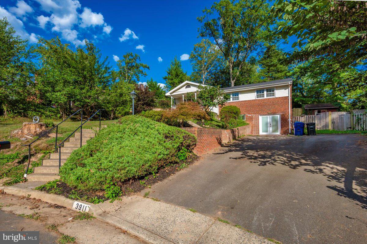 3911 BRENDA LN, ANNANDALE, Virginia 22003, 4 Bedrooms Bedrooms, ,2 BathroomsBathrooms,Residential,For sale,3911 BRENDA LN,VAFX2264556 MLS # VAFX2264556