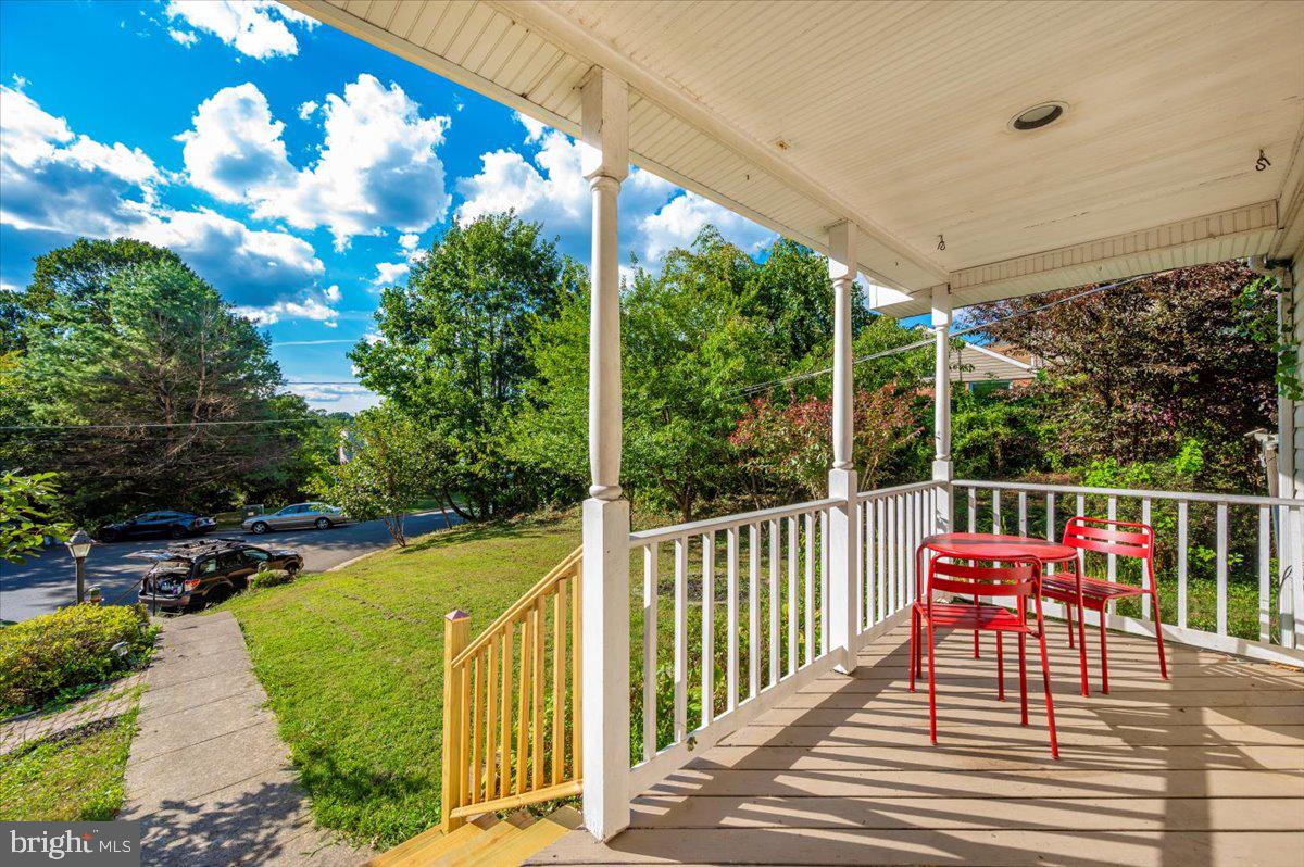 3911 BRENDA LN, ANNANDALE, Virginia 22003, 4 Bedrooms Bedrooms, ,2 BathroomsBathrooms,Residential,For sale,3911 BRENDA LN,VAFX2264556 MLS # VAFX2264556