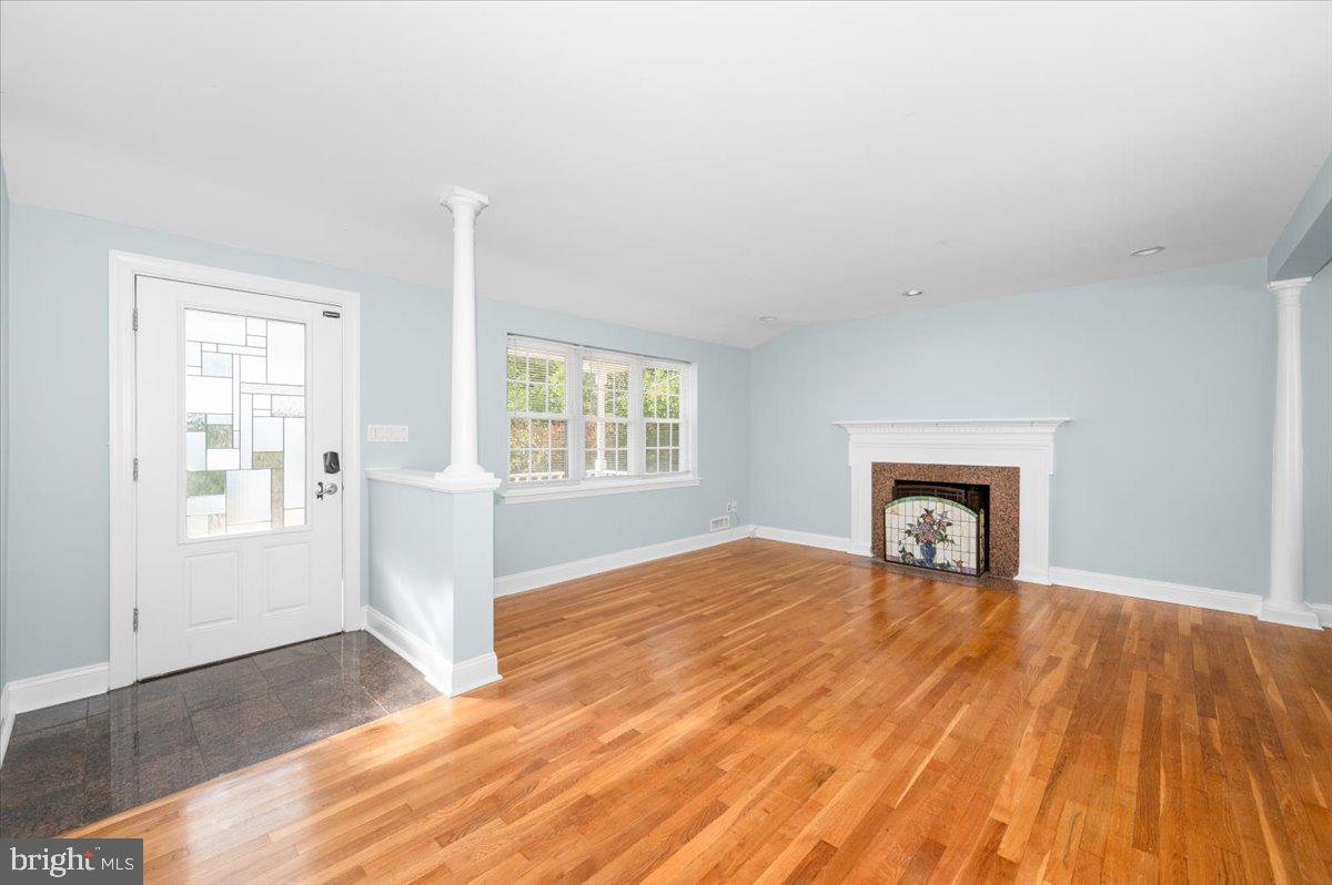 3911 BRENDA LN, ANNANDALE, Virginia 22003, 4 Bedrooms Bedrooms, ,2 BathroomsBathrooms,Residential,For sale,3911 BRENDA LN,VAFX2264556 MLS # VAFX2264556