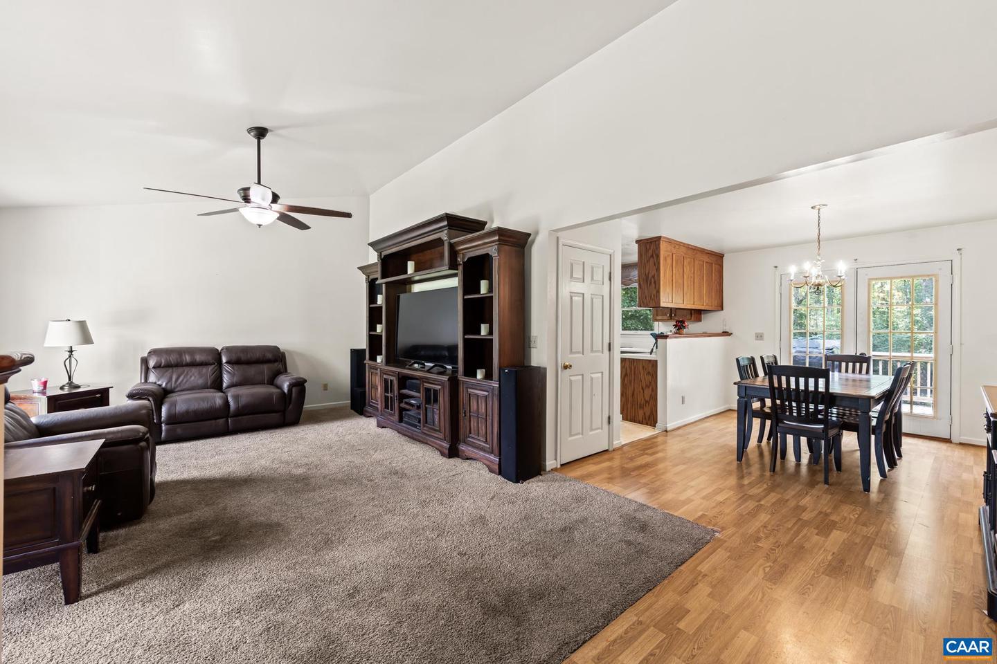 858 JAMES RIVER RD, SCOTTSVILLE, Virginia 24590, 3 Bedrooms Bedrooms, ,2 BathroomsBathrooms,Residential,For sale,858 JAMES RIVER RD,668500 MLS # 668500