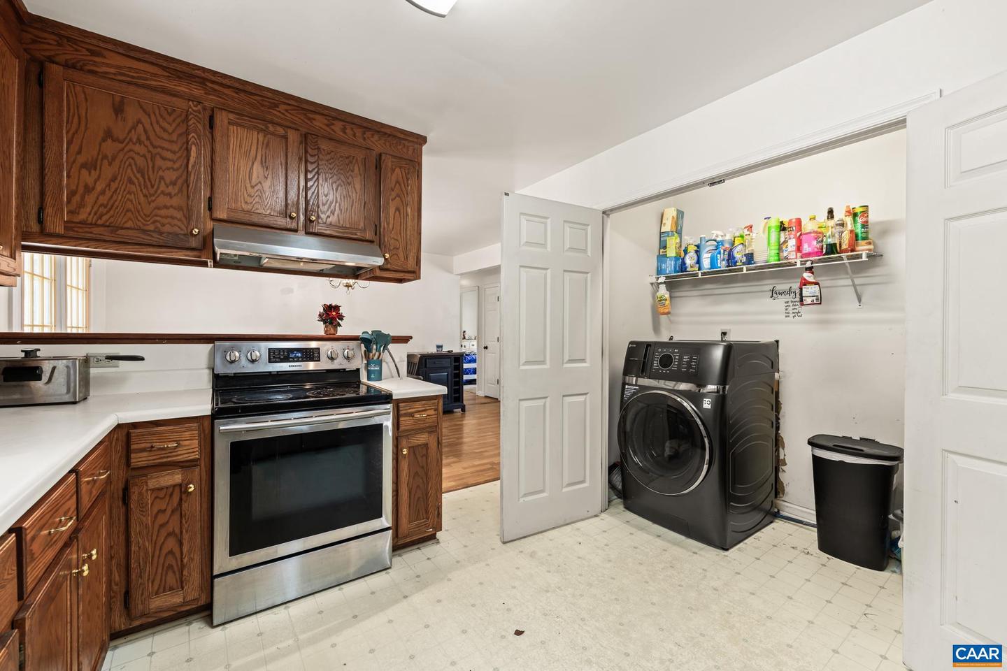 858 JAMES RIVER RD, SCOTTSVILLE, Virginia 24590, 3 Bedrooms Bedrooms, ,2 BathroomsBathrooms,Residential,For sale,858 JAMES RIVER RD,668500 MLS # 668500