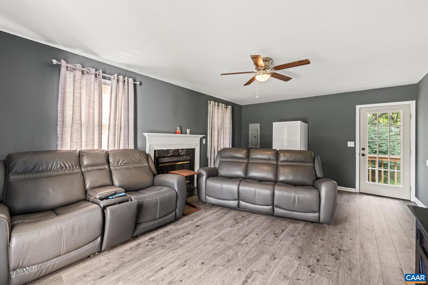 858 JAMES RIVER RD, SCOTTSVILLE, Virginia 24590, 3 Bedrooms Bedrooms, ,2 BathroomsBathrooms,Residential,For sale,858 JAMES RIVER RD,668500 MLS # 668500