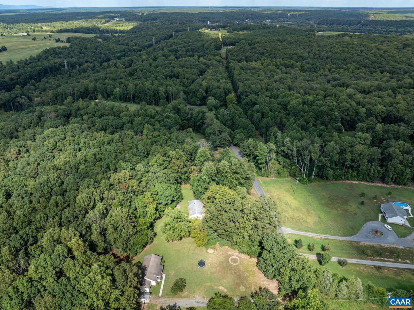 858 JAMES RIVER RD, SCOTTSVILLE, Virginia 24590, 3 Bedrooms Bedrooms, ,2 BathroomsBathrooms,Residential,For sale,858 JAMES RIVER RD,668500 MLS # 668500