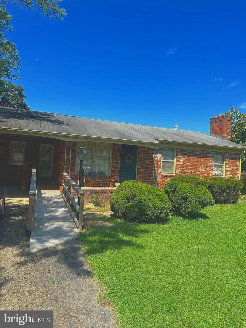 707 PAYTON DR, FREDERICKSBURG, Virginia 22405, 3 Bedrooms Bedrooms, ,1 BathroomBathrooms,Residential,For sale,707 PAYTON DR,VAST2036662 MLS # VAST2036662