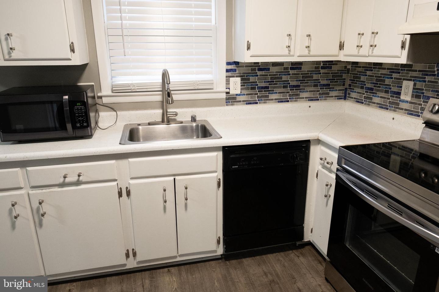 901 HOLBORN CT, STERLING, Virginia 20164, 3 Bedrooms Bedrooms, ,1 BathroomBathrooms,Residential,For sale,901 HOLBORN CT,VALO2104246 MLS # VALO2104246
