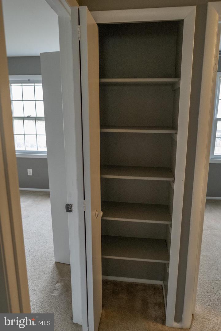 901 HOLBORN CT, STERLING, Virginia 20164, 3 Bedrooms Bedrooms, ,1 BathroomBathrooms,Residential,For sale,901 HOLBORN CT,VALO2104246 MLS # VALO2104246
