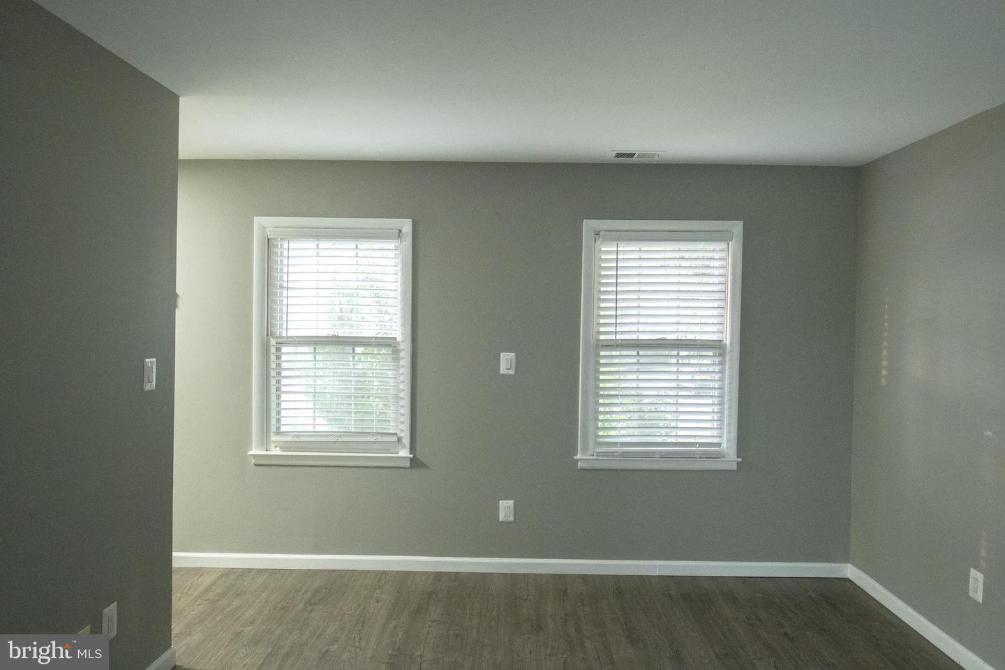 901 HOLBORN CT, STERLING, Virginia 20164, 3 Bedrooms Bedrooms, ,1 BathroomBathrooms,Residential,For sale,901 HOLBORN CT,VALO2104246 MLS # VALO2104246