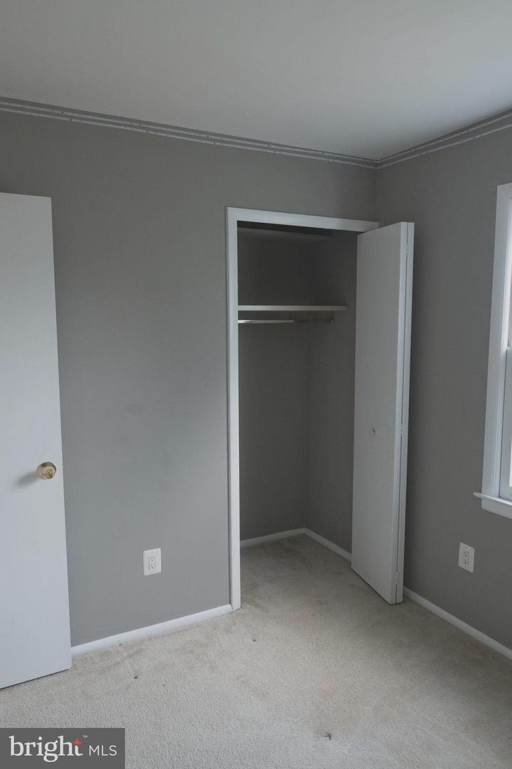 901 HOLBORN CT, STERLING, Virginia 20164, 3 Bedrooms Bedrooms, ,1 BathroomBathrooms,Residential,For sale,901 HOLBORN CT,VALO2104246 MLS # VALO2104246
