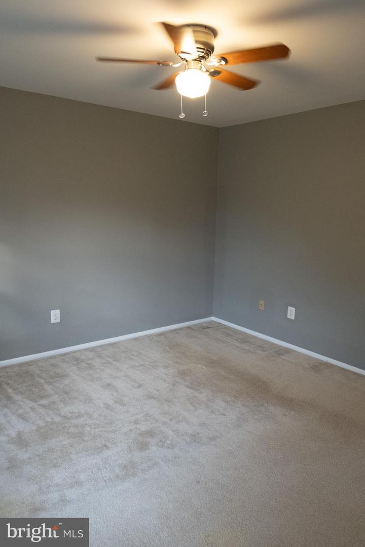 901 HOLBORN CT, STERLING, Virginia 20164, 3 Bedrooms Bedrooms, ,1 BathroomBathrooms,Residential,For sale,901 HOLBORN CT,VALO2104246 MLS # VALO2104246