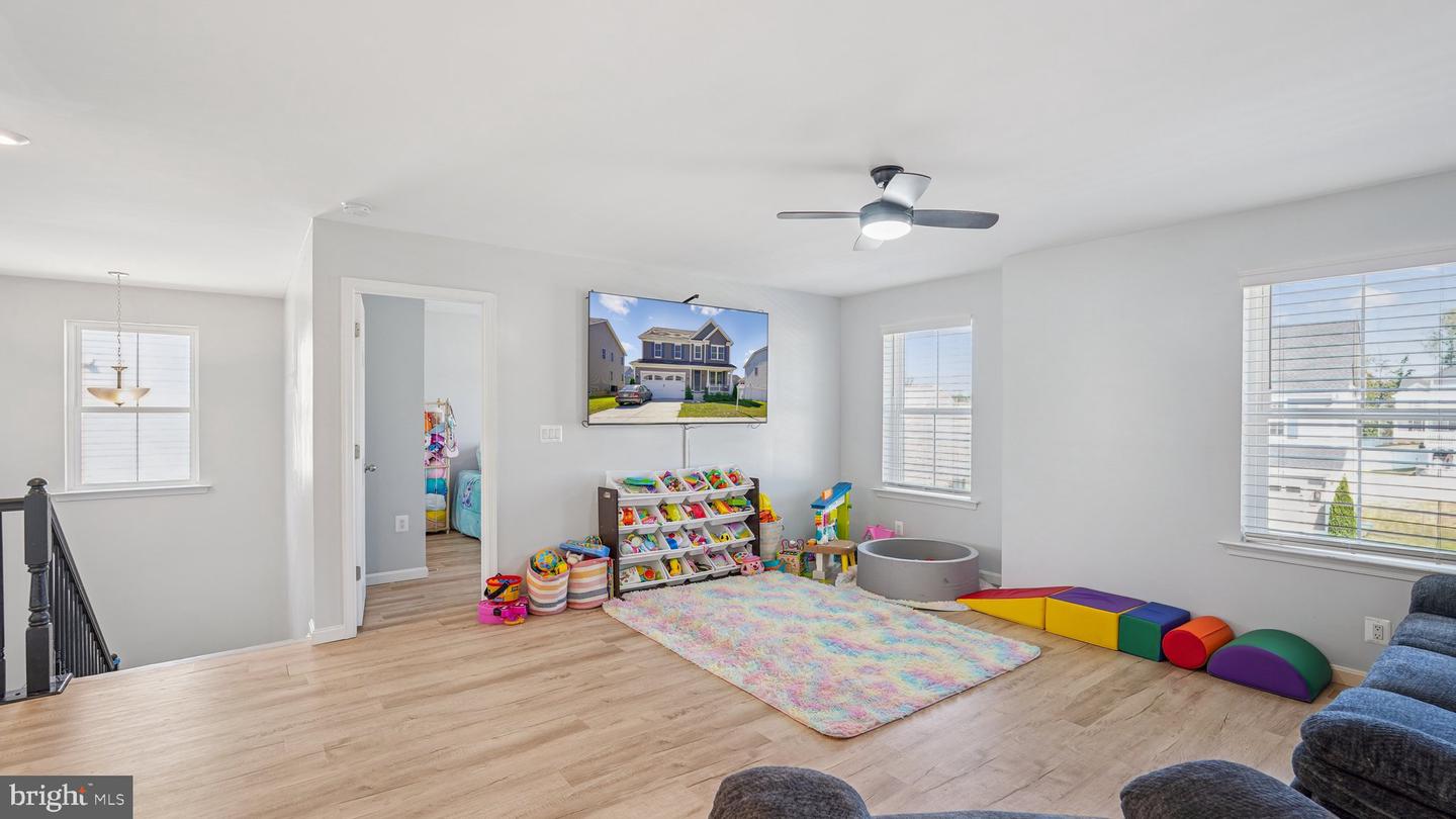 7704 COLBURN DR, SPOTSYLVANIA, Virginia 22551, 5 Bedrooms Bedrooms, ,3 BathroomsBathrooms,Residential,For sale,7704 COLBURN DR,VASP2035390 MLS # VASP2035390
