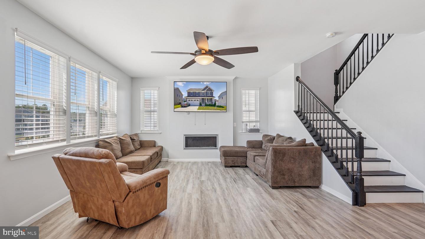 7704 COLBURN DR, SPOTSYLVANIA, Virginia 22551, 5 Bedrooms Bedrooms, ,3 BathroomsBathrooms,Residential,For sale,7704 COLBURN DR,VASP2035390 MLS # VASP2035390