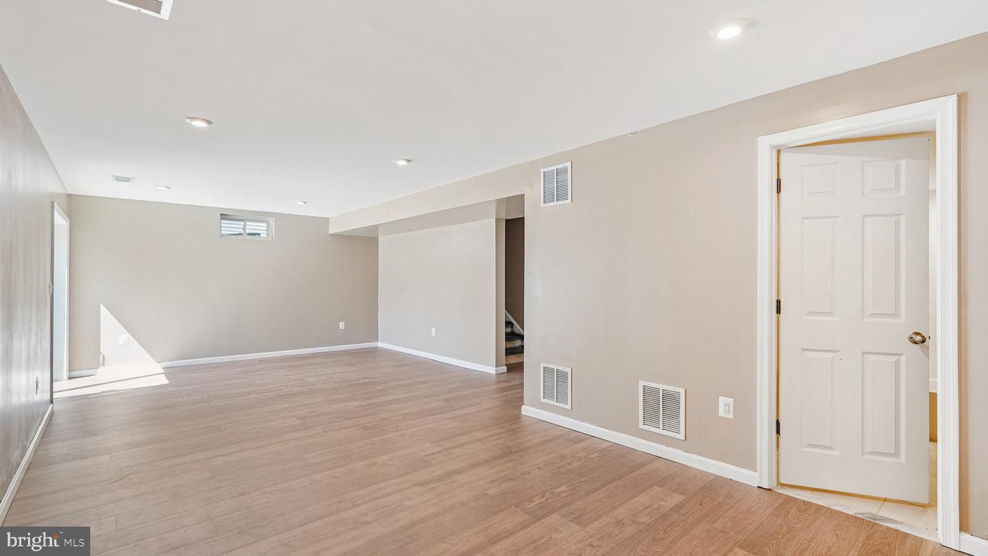 7704 COLBURN DR, SPOTSYLVANIA, Virginia 22551, 5 Bedrooms Bedrooms, ,3 BathroomsBathrooms,Residential,For sale,7704 COLBURN DR,VASP2035390 MLS # VASP2035390