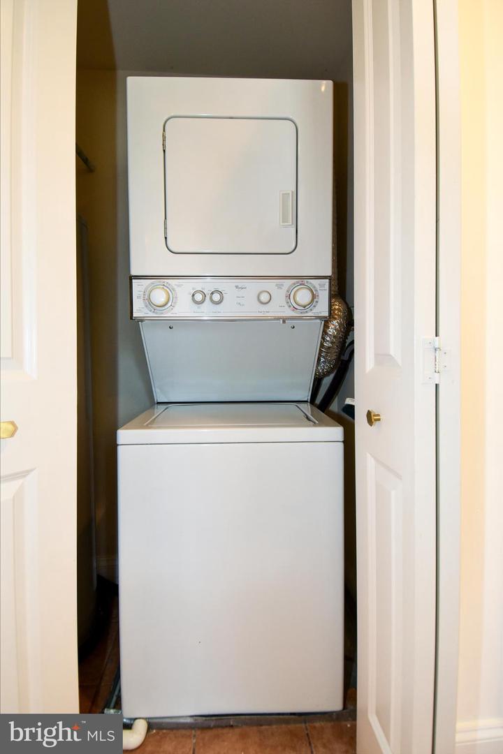 617 JEFFERSON ST NW #301, WASHINGTON, District Of Columbia 20011, 2 Bedrooms Bedrooms, ,1 BathroomBathrooms,Residential,For sale,617 JEFFERSON ST NW #301,DCDC2214794 MLS # DCDC2214794