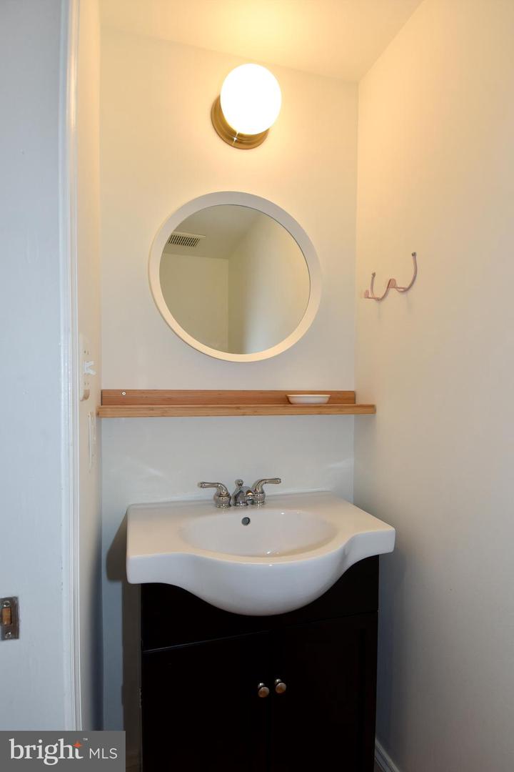 617 JEFFERSON ST NW #301, WASHINGTON, District Of Columbia 20011, 2 Bedrooms Bedrooms, ,1 BathroomBathrooms,Residential,For sale,617 JEFFERSON ST NW #301,DCDC2214794 MLS # DCDC2214794