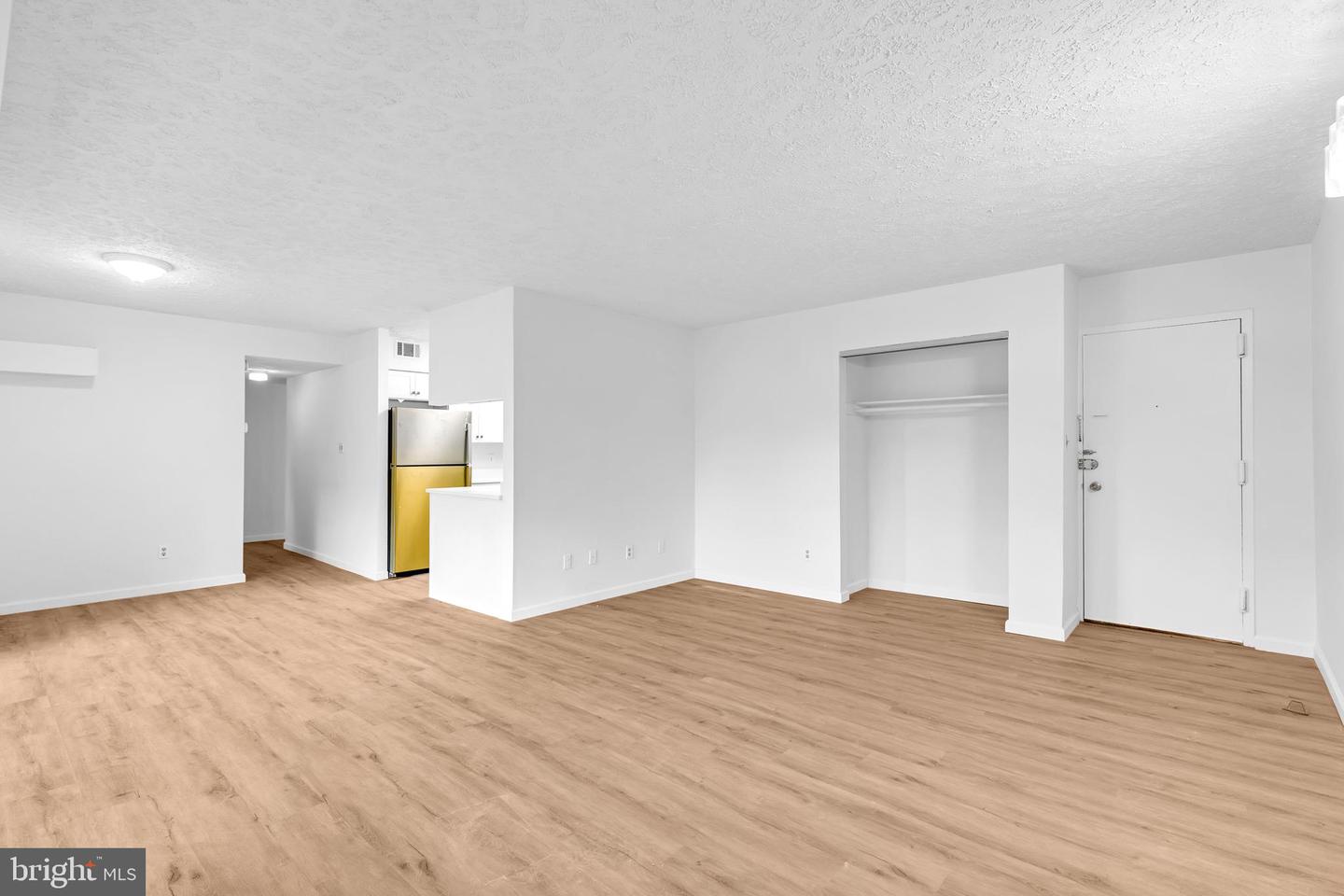 7855 ENOLA ST #103, MCLEAN, Virginia 22102, 3 Bedrooms Bedrooms, ,2 BathroomsBathrooms,Residential,For sale,7855 ENOLA ST #103,VAFX2262078 MLS # VAFX2262078