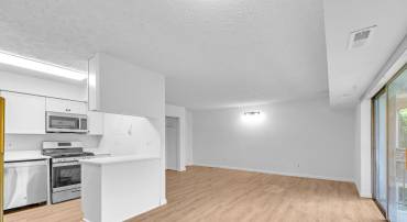 7855 ENOLA ST #103, MCLEAN, Virginia 22102, 3 Bedrooms Bedrooms, ,2 BathroomsBathrooms,Residential,For sale,7855 ENOLA ST #103,VAFX2262078 MLS # VAFX2262078
