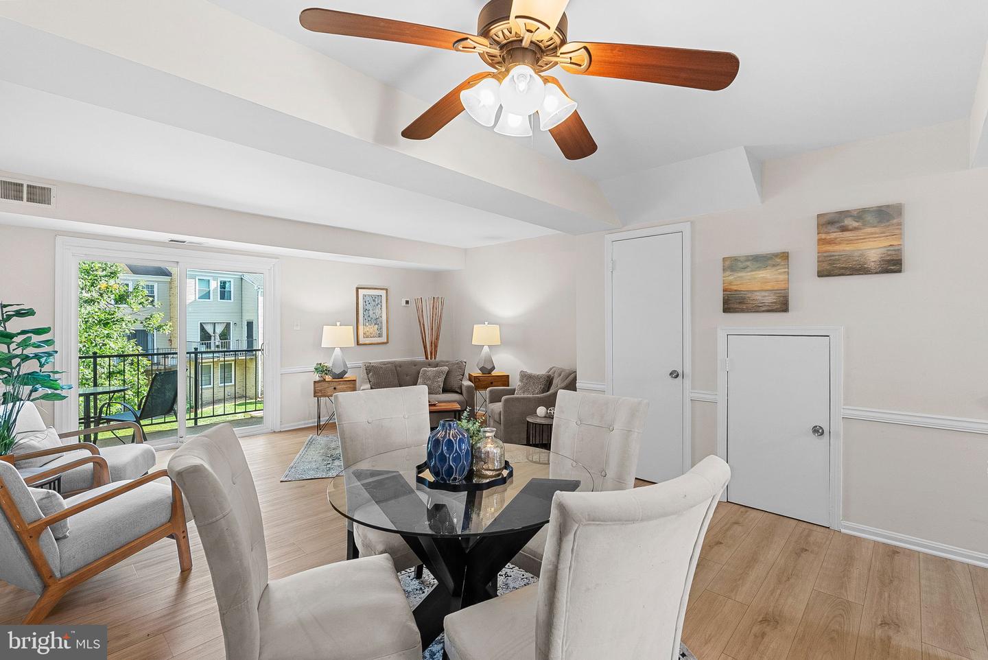 1049-B BRIXTON CT #B, STERLING, Virginia 20164, 2 Bedrooms Bedrooms, ,1 BathroomBathrooms,Residential,For sale,1049-B BRIXTON CT #B,VALO2104880 MLS # VALO2104880