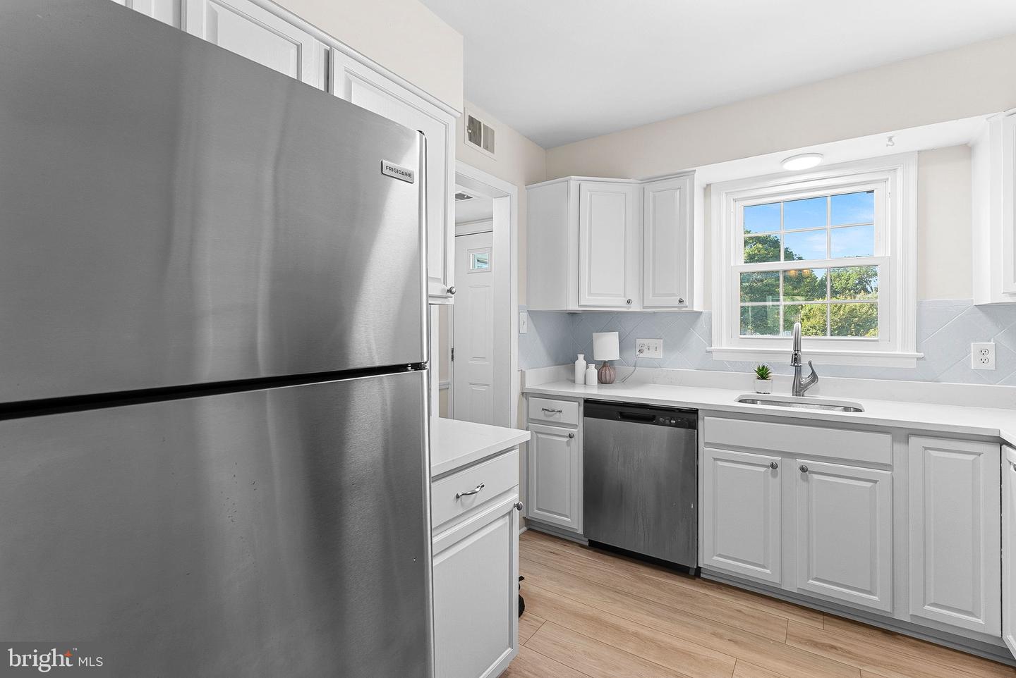 1049-B BRIXTON CT #B, STERLING, Virginia 20164, 2 Bedrooms Bedrooms, ,1 BathroomBathrooms,Residential,For sale,1049-B BRIXTON CT #B,VALO2104880 MLS # VALO2104880