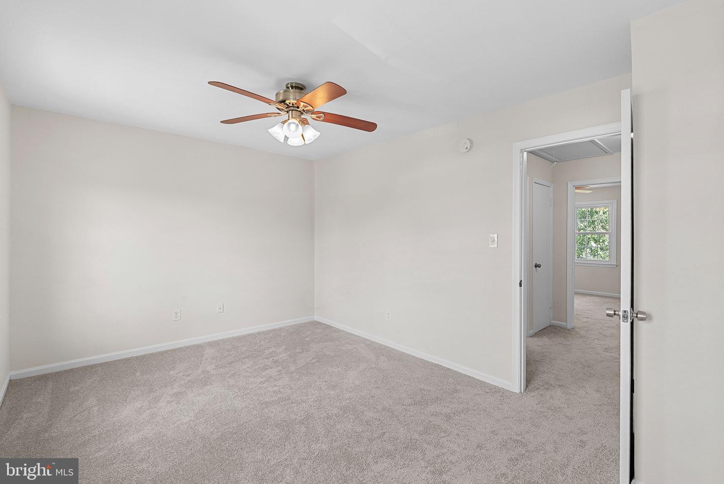 1049-B BRIXTON CT #B, STERLING, Virginia 20164, 2 Bedrooms Bedrooms, ,1 BathroomBathrooms,Residential,For sale,1049-B BRIXTON CT #B,VALO2104880 MLS # VALO2104880