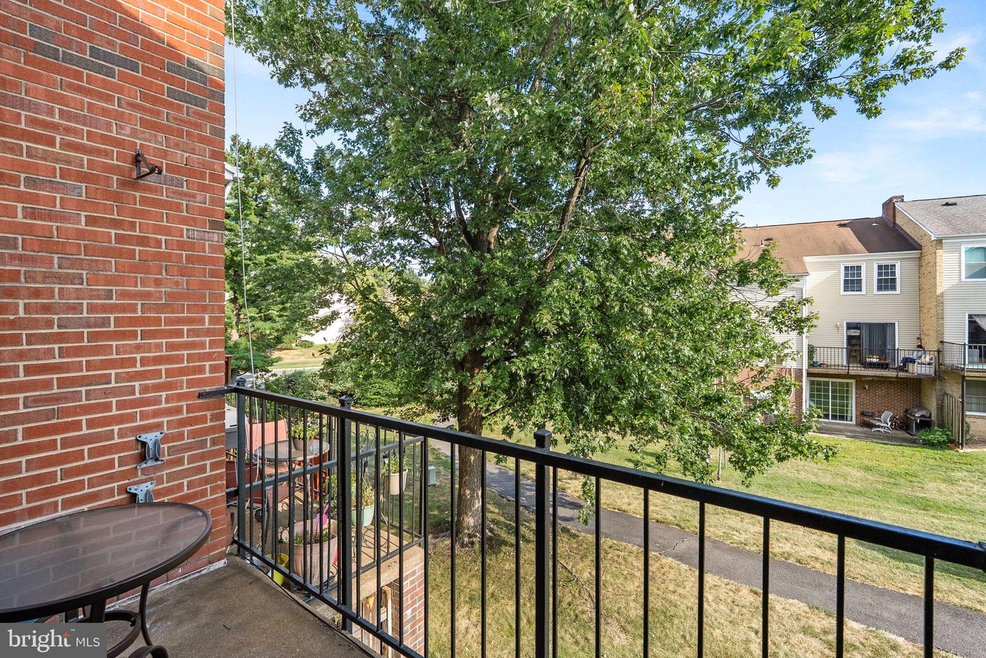 1049-B BRIXTON CT #B, STERLING, Virginia 20164, 2 Bedrooms Bedrooms, ,1 BathroomBathrooms,Residential,For sale,1049-B BRIXTON CT #B,VALO2104880 MLS # VALO2104880