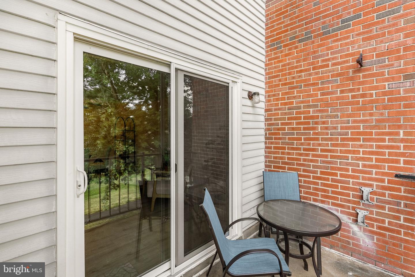 1049-B BRIXTON CT #B, STERLING, Virginia 20164, 2 Bedrooms Bedrooms, ,1 BathroomBathrooms,Residential,For sale,1049-B BRIXTON CT #B,VALO2104880 MLS # VALO2104880