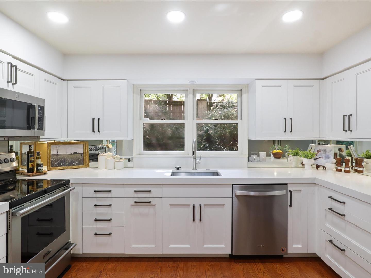 5150 MANNING PL NW, WASHINGTON, District Of Columbia 20016, 5 Bedrooms Bedrooms, ,3 BathroomsBathrooms,Residential,For sale,5150 MANNING PL NW,DCDC2215814 MLS # DCDC2215814