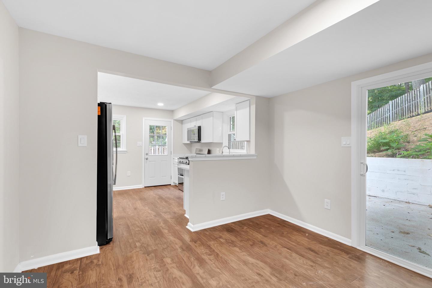 3009 S HILL ST, ARLINGTON, Virginia 22202, 5 Bedrooms Bedrooms, ,2 BathroomsBathrooms,Residential,For sale,3009 S HILL ST,VAAR2062546 MLS # VAAR2062546