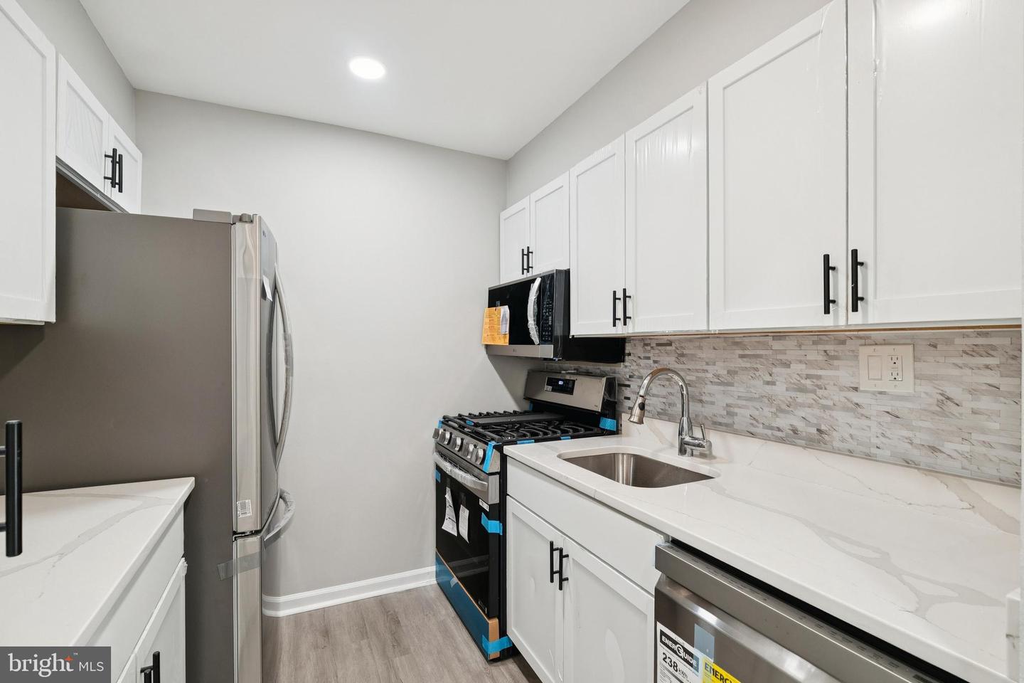 5806 COVE LANDING RD #304, BURKE, Virginia 22015, 2 Bedrooms Bedrooms, 4 Rooms Rooms,2 BathroomsBathrooms,Residential,For sale,5806 COVE LANDING RD #304,VAFX2263004 MLS # VAFX2263004